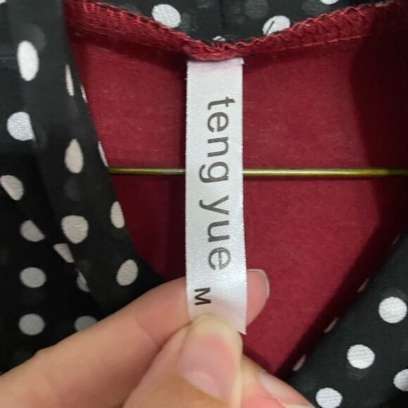 Women’s Maroon And polkadot Dress Size‎ Medium - Picture 2 of 6